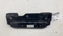 ⭕2012-2018 Jeep Wrangler Automatic Transmission Mount Insulator Bracket Assembly