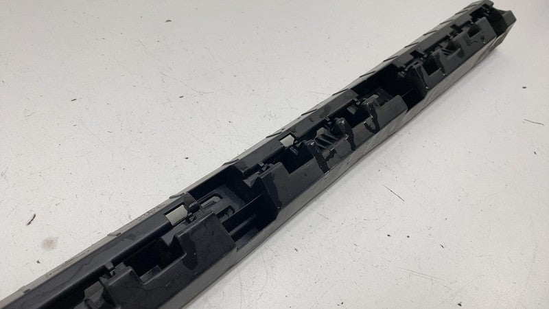 32216384 ⭕ 2021-2023 Polestar 2 Rear Left Skirt Rocker Molding Panel Bracket LH 32216384