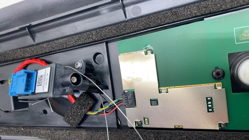 ⭕ 20-23 Model Y Right Exterior B-Pillar Applique Glass Trim RH AP3 150