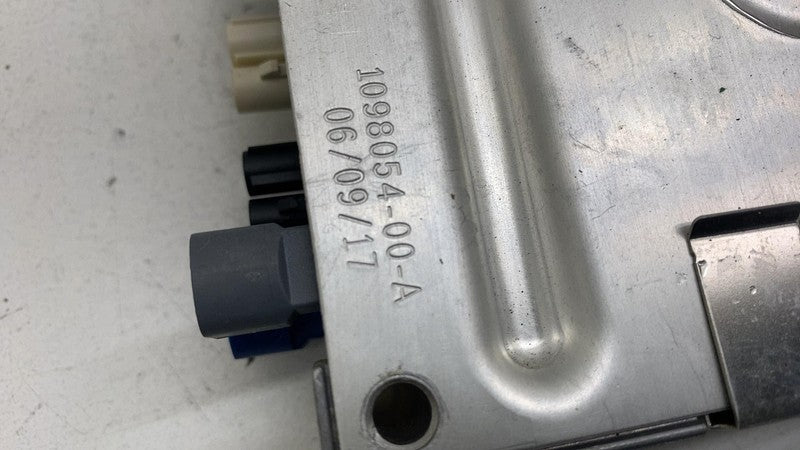 1098054 00 A 2017-2020 Tesla Model 3 Autopilot Media Control Module MCU / ADAS Computer Assy