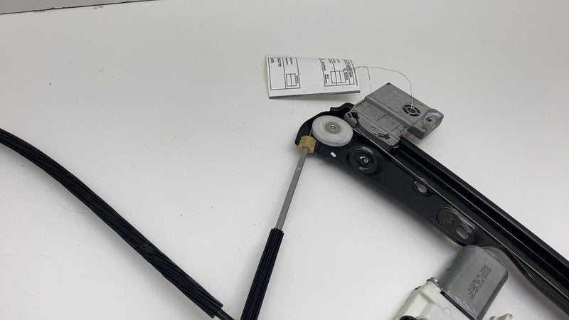 2020-2023 Tesla Model Y Front Passenger Side Door Window Regulator & Motor Right