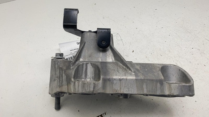 31686306 ⭕ 2021-2023 Polestar 2 Front Right Side Engine Mount Support Bracket RH 31686306