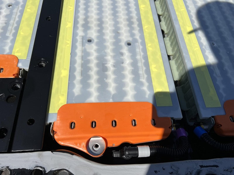 1104422-02-W 2020-2023 Tesla Model Y MW Long Range Battery Pack 4 Modules 1104422-02-W