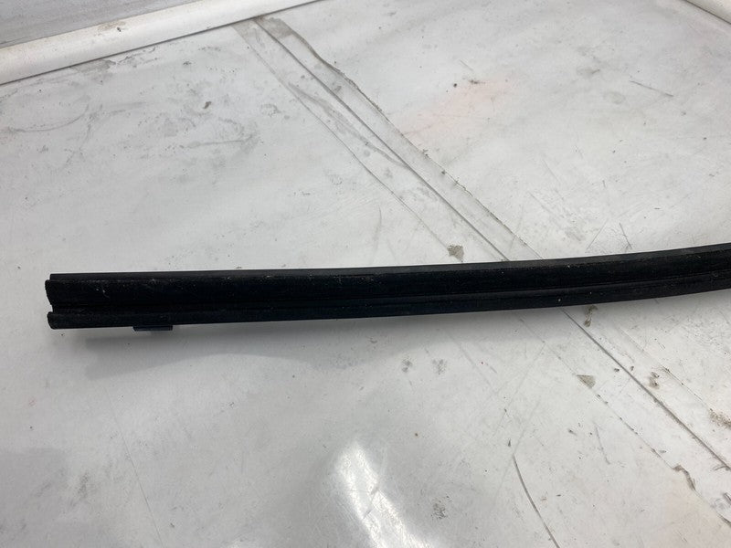 1038406 00 A ⭕ 2012-2020 Tesla Model S Front Right Door Inner Belt Rubber Seal 1038406-00-A