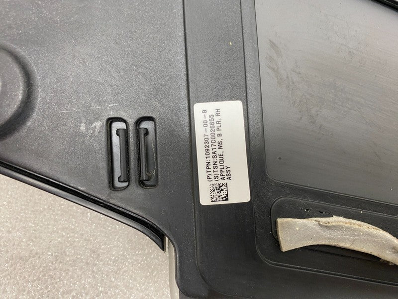 108389900B ⭕ 16-20 Tesla Model S Left & Right B-Pillar Glass Applique & Camera 1092307-00-B