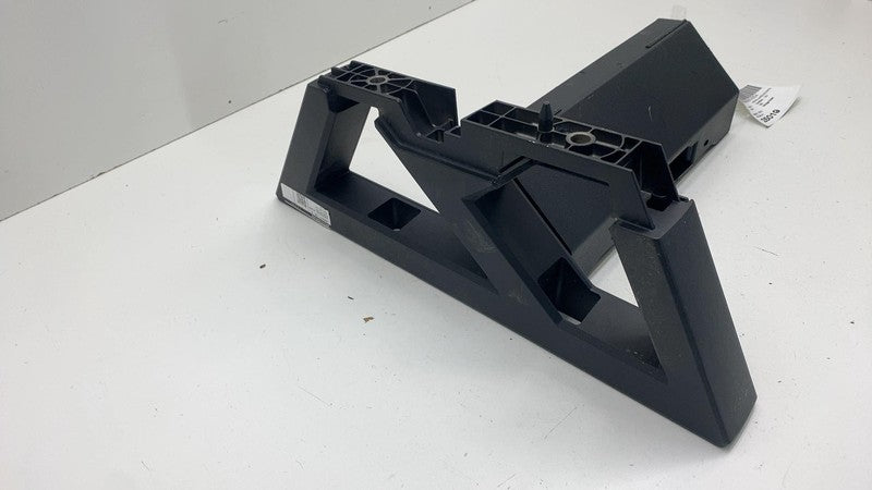 ⭕24-25 Tesla Cybertruck Front Left 1st Row Seat Outboard Riser Cast 19