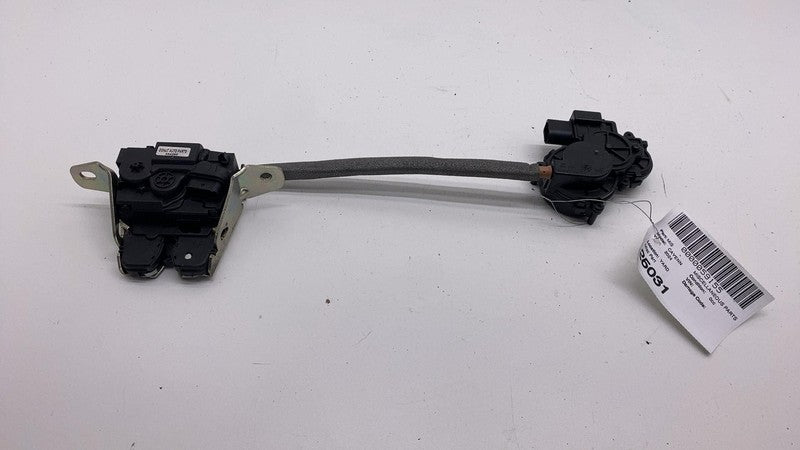 9Y3 827 447 F ⭕ 2024 Porsche Cayenne Rear Trunk Tailgate Lock Latch Actuator Assy 9Y3827447F
