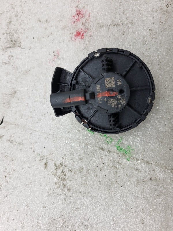 1036762 00 A ⭕ 2017-2023 Model 3 Left or Right Door Impact Crash Pressure Sensor 1036762-00-A