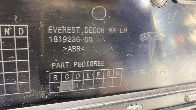 1819236-00 2024 Tesla Cybertruck Rear Left Driver Interior Door Trim Card Panel LH Assembly