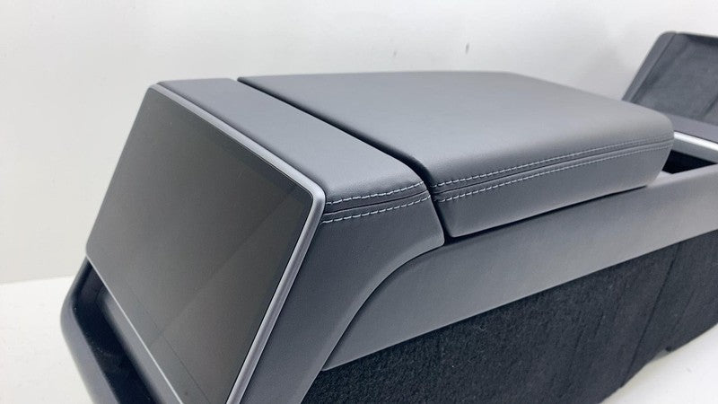 ⭕ 24-25 Model 3 Front Center Console Armrest & Storage Compartment 171