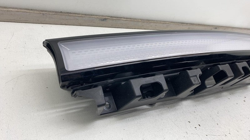 PT00000466M 2022-2024 Rivian R1T R1S Front Center LED Headlight DRL Head Lamp Assembly OEM