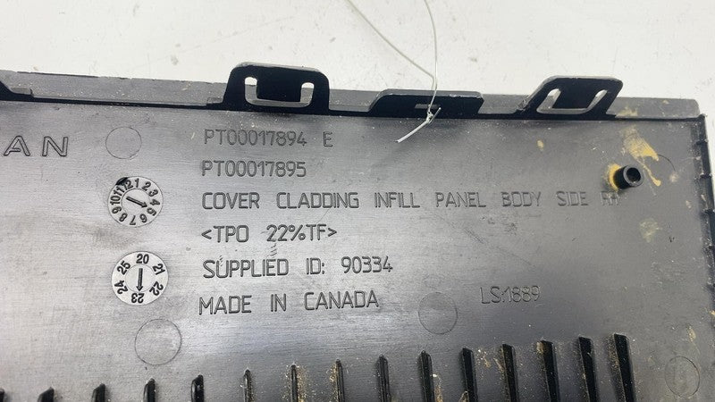 PT00017894-E ⭕ 22-24 Rivian R1T Rear Right Tailgate Bed Box Cladding Panel Cover PT00017894-E