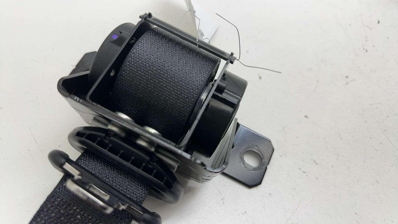 ⭕ 2017-2025 Chrysler Pacifica Rear Center 3rd Row Seat Belt Retractor Black OEM