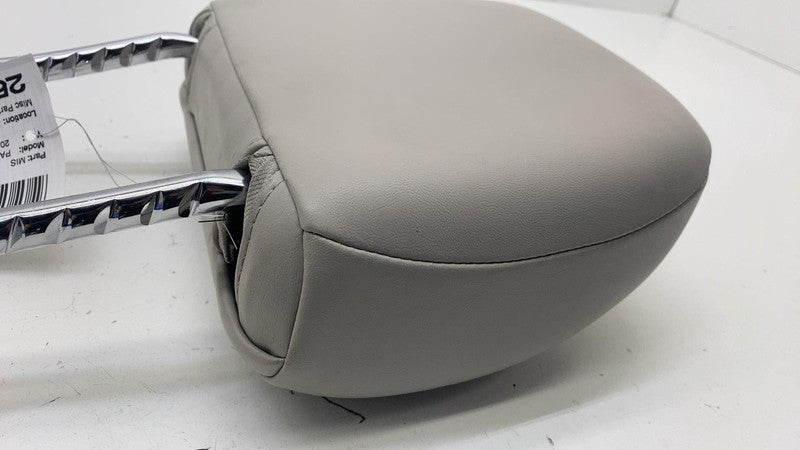 ⭕ 2018 Chrysler Pacifica Left or Right Seat Headrest Head Rest - Interior Cream