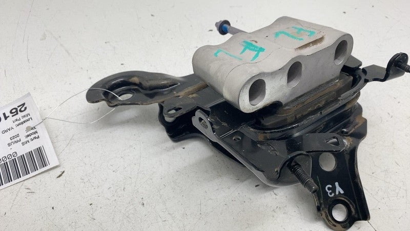 ⭕ 2023-2024 Toyota Prius Driver Side Engine Motor Mount Bracket Insulator Left