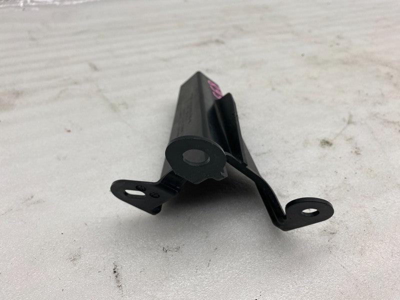 1055405 00 B ⭕16-20 Model X MX Passenger Side Cowl Panel Extension Bracket Right 1055405-00-B