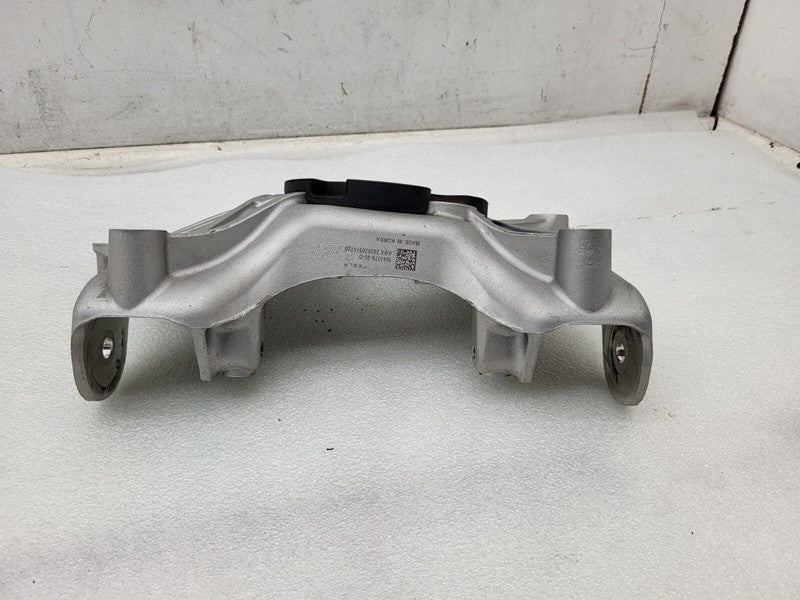 104403600B ⭕ 2017-2023 Tesla Model 3 M3 Front Right Upper Strut Mount Bracket 1044376-00-D