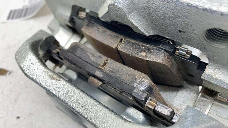 ⭕2023-2024 Toyota Prius Rear Passenger Side Caliper w/ Brake Hose Line