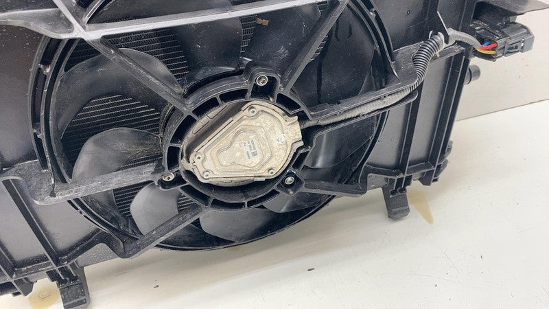 ⭕ 21-25 Tesla Model 3 Front Center Radiator Active Grille Shutter 1559