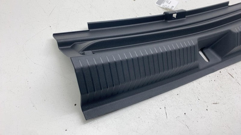 ⭕ 21-25 Volkswagen ID.4 Rear Trunk Latch Liftgate Scuff Plate Panel 11