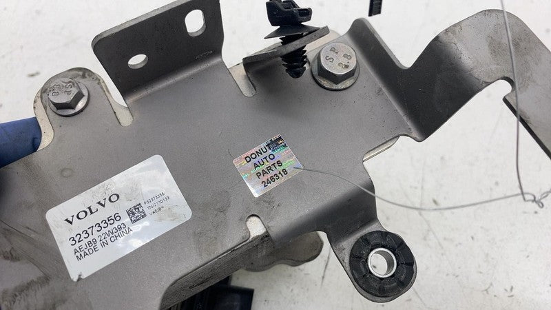 32373356 ⭕ 2021 2022 2023 Polestar 2 Engine Oil Cooler Heat Exchanger w/ Bracket 32373356