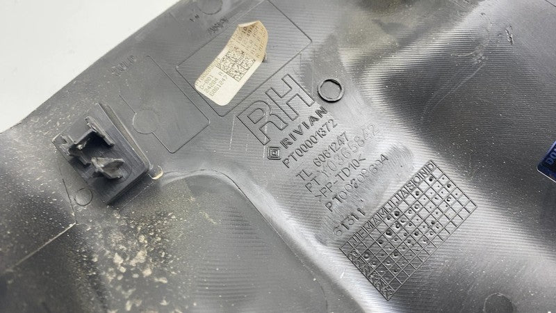 PT00001372 ⭕ 22-25 Rivian R1S Passenger B-Pillar Lower Trim Cover Panel Right RH PT00001372