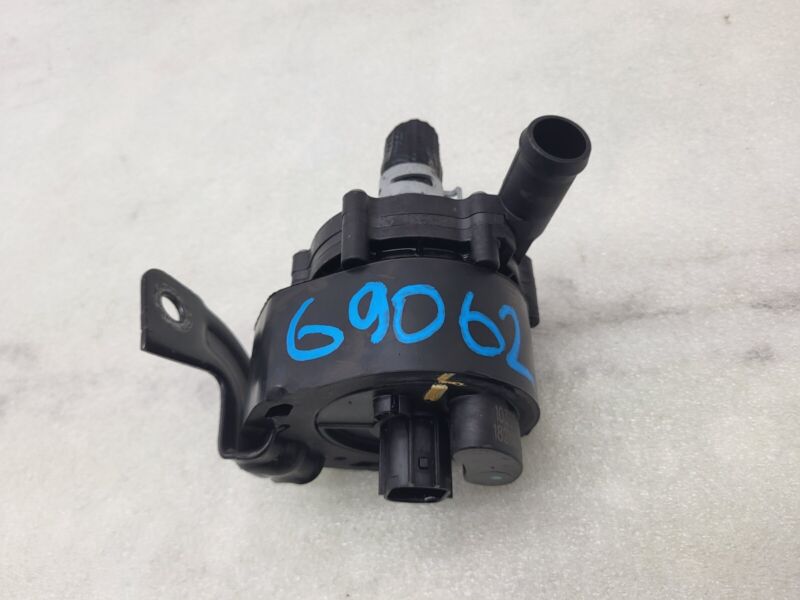 2016-2020 Tesla Model S X Cooling System Auxiliary Water Coolant Pump FWD Assy