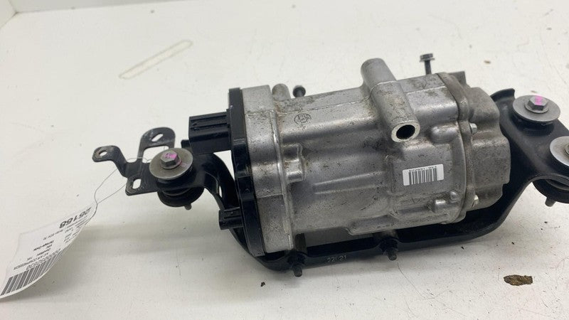 ⭕ 2022 Rivian EDV-700 Air Conditioning A/C Compressor Pump w/ Bracket 