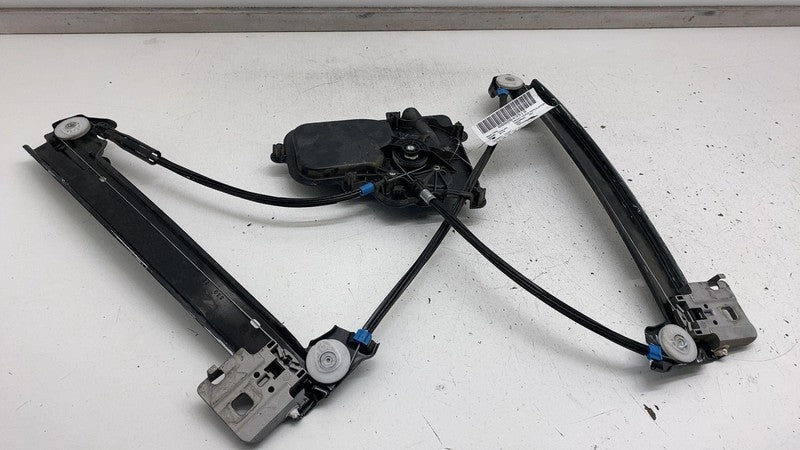 ⭕ 17-23 Model 3 Front Right Door Window Glass Regulator & Motor RH 109