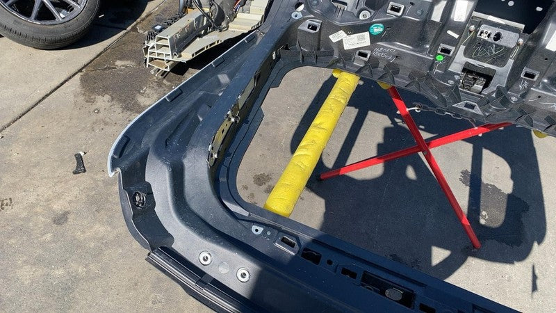 ⭕ 2021 2022 2023 Ford Mustang Mach-E Liftgate Trunk Lid Tailgate Shell