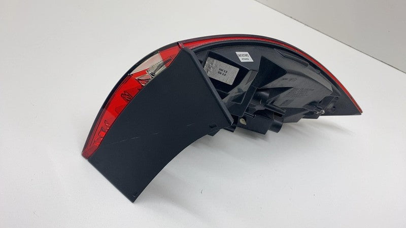 7P5945095L 2011-2014 Porsche Cayenne Rear Driver Side Outer Taillight LED Tail Lamp Left LH