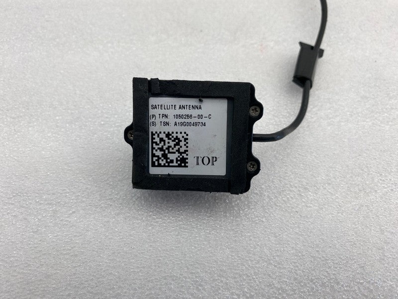 105025600C ⭕ 2012-2025 Model S Satellite Radio AM FM Amplifiers Antenna Module 1050256-00-C