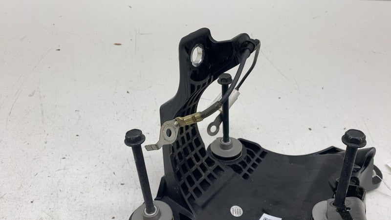 PT01214930 C ⭕ 2025 Rivian R1S Brake Stop Foot Pedal Bracket Support Assembly PT01214930-C