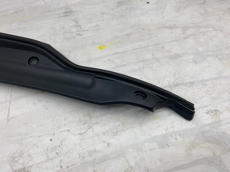 6007570 00 ⭕ 12-25 Model S Rear Right Tailgate Trunk Pinch Sensor Trim Molding 6007570-00