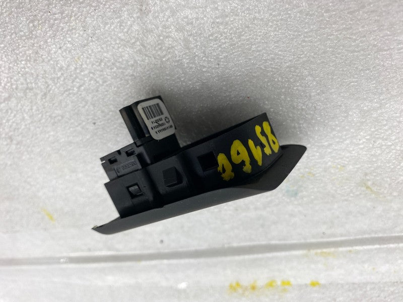 1009 4024 ⭕ 2014-2017 Maserati Ghibli Trunk Open Release Control Button Switch 10094024