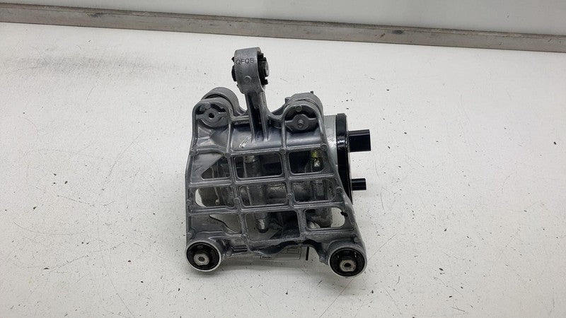 PT00001677 ⭕ 22-24 Rivian R1T Air Conditioning A/C Compressor w/ Mount Bracket PT00001677