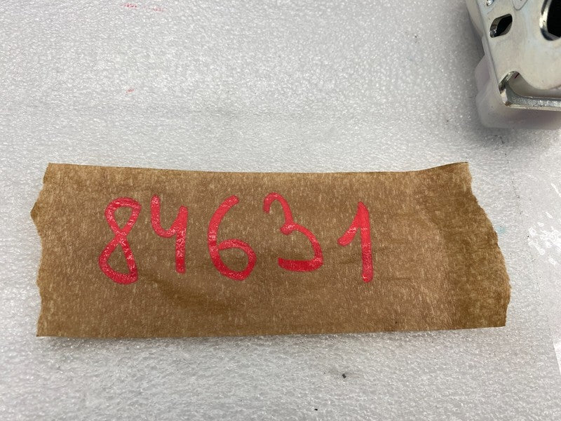 1023136 05 D ⭕ 16-20 Model S Rear Driver Side 2nd Row Seat Belt & Retractor Left 1023136-05-D