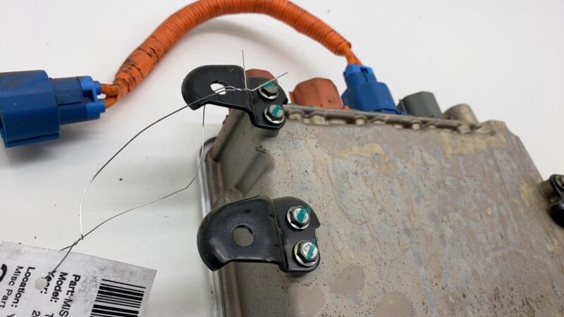 1028843 00 C 2012-2015 Tesla Model S MS Front High Voltage Junction Box Distribution Assembly
