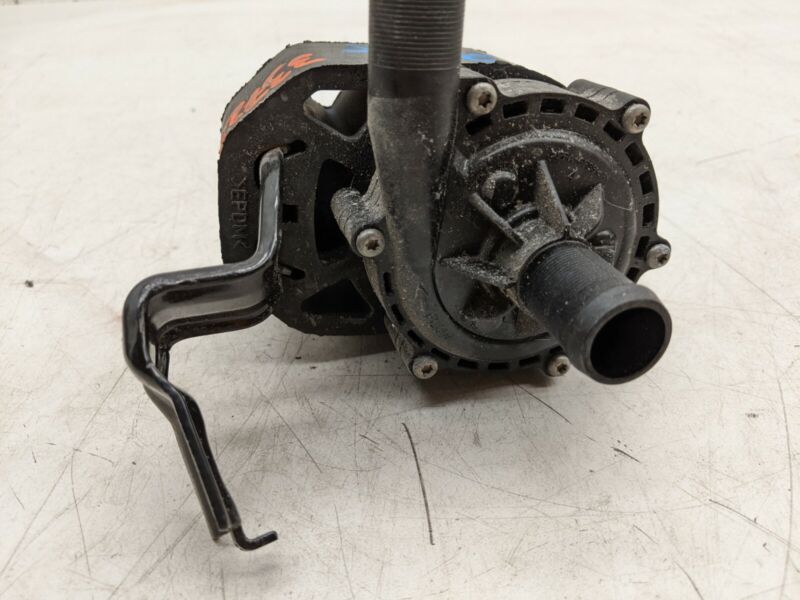2016 2017 2018 2019 2020 Tesla Model S MS Auxiliary Coolant Water Pump Assembly
