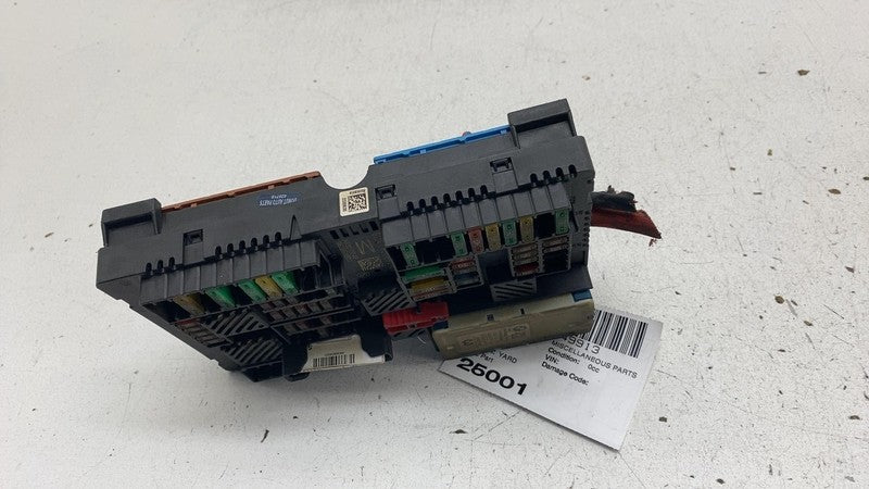 61356992958 2018 2019 BMW 530e G30 Power Distribution Fuse Relay Junction Box 61356992958