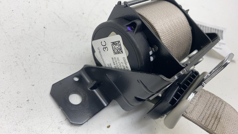 6361238 ⭕ 2017-2024 Chrysler Pacifica Rear 3rd Row Center Seat Belt & Retractor 6361238
