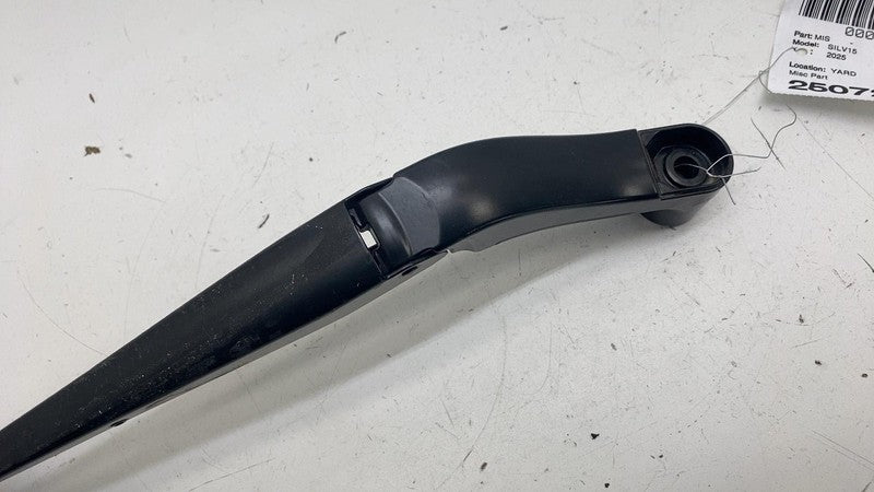 ⭕ 19-25 Chevrolet Silverado 1500 Front Passenger Side Windshield Wiper Arm Right