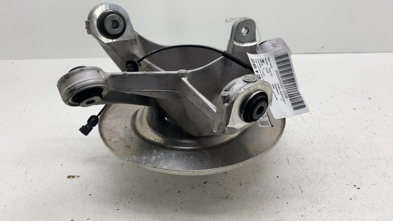 ⭕ 2025-2026 Model Y Rear Left Spindle Knuckle + Hub (142mm Driven) 218