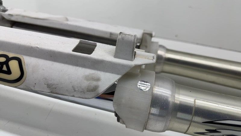 ⭕ 2002 2003 2004 Yamaha YZ250F Front Suspension Powersports Fork Assem