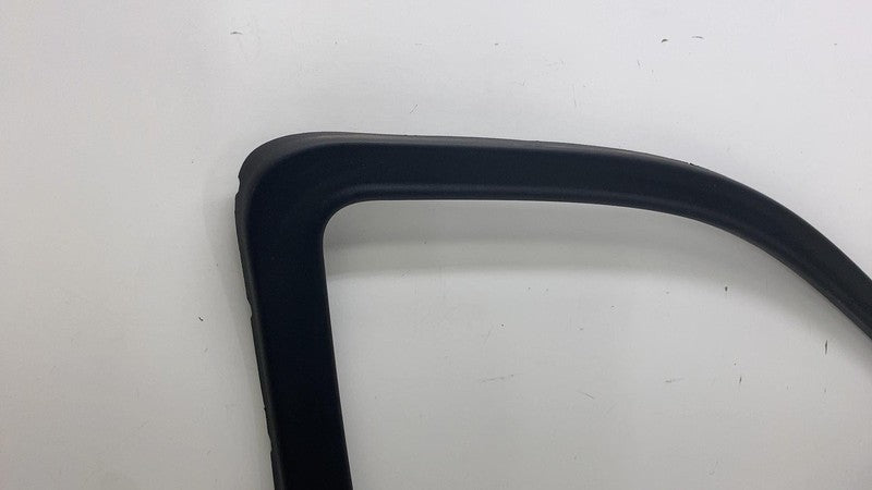 85534274 ⭕19-25 Chevrolet Silverado 1500 Driver Window Garnish Molding Trim Left 85534274