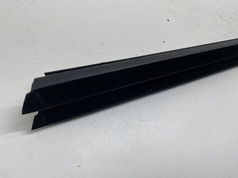 ⭕ 2017-2023 BMW 540i Rear Right Side Door Window Inner Weatherstrip Se