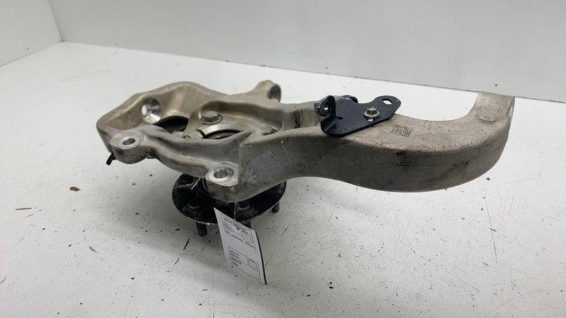 ⭕ 2022 Rivian EDV-700 Amazon Van Front Right Knuckle Wheel Hub FWD PT0