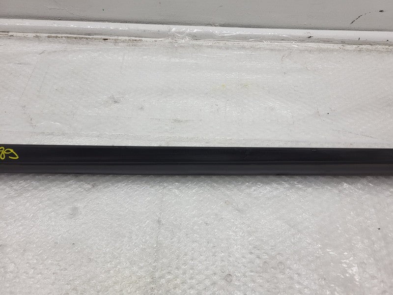101221500C ⭕12-23 Model S Left Rocker Panel Scuff Plate Molding w/ Rubber Seal 1012215-00-C