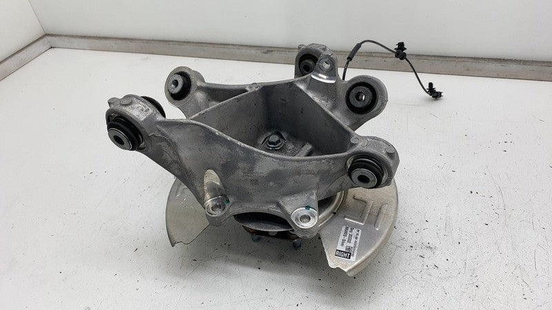 ⭕ 20-24 Model Y Rear Right Spindle Knuckle w/ Wheel Hub & Shield 11884
