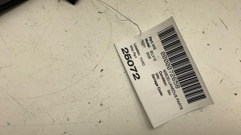 ⭕ 2025 Chevrolet Silverado 1500 Rear Driver Left Side Applique Molding